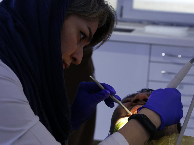 ارائه خدمات دندانپزشکی به توریست درمانی