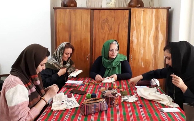 کلاس‌های آموزشی خانه هفت دست